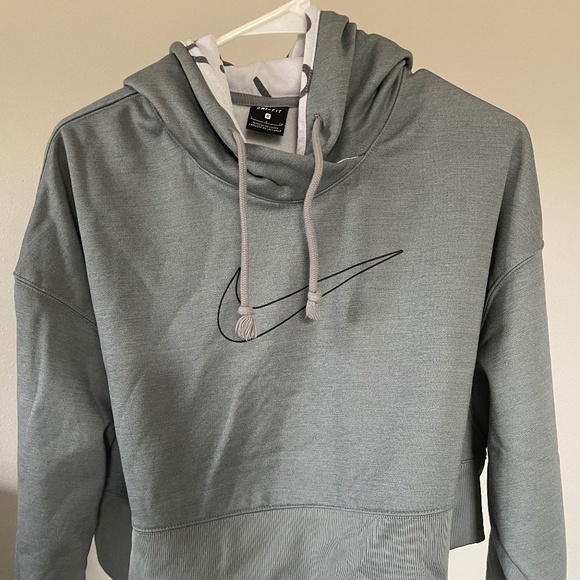 Cropped Nike Dri-Fit Hoodie - Picture 1 of 4